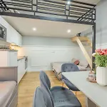 Large 3br - 1 - Sleeps 8 - Elevator - Self Check In *