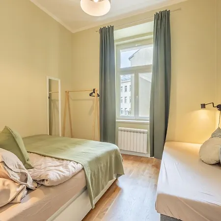 Large 3br - 1 - Sleeps 8 - Elevator - Self Check In Appartement